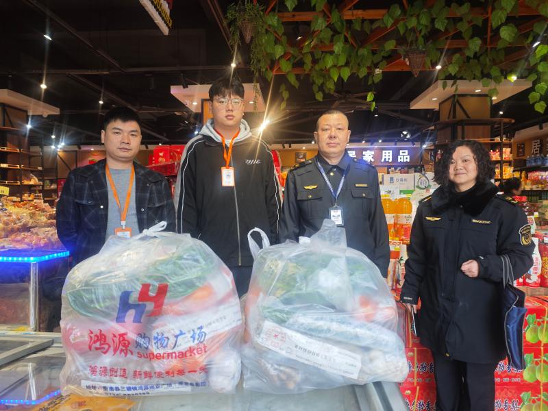 湖南省衡南縣市場(chǎng)監(jiān)管局：全力守護(hù)群眾舌“尖上的年味兒”_842f46aa320ab184539a0d07180e997.jpg_8568e8ae0a2041759c53c329c7f0dc3c.jpg